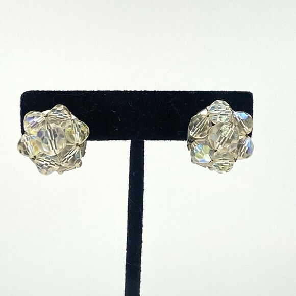 Vintage Faceted Clear Beaded Clip-On Earrings Round Silver Tone, 3/4" - Picture 7 of 8